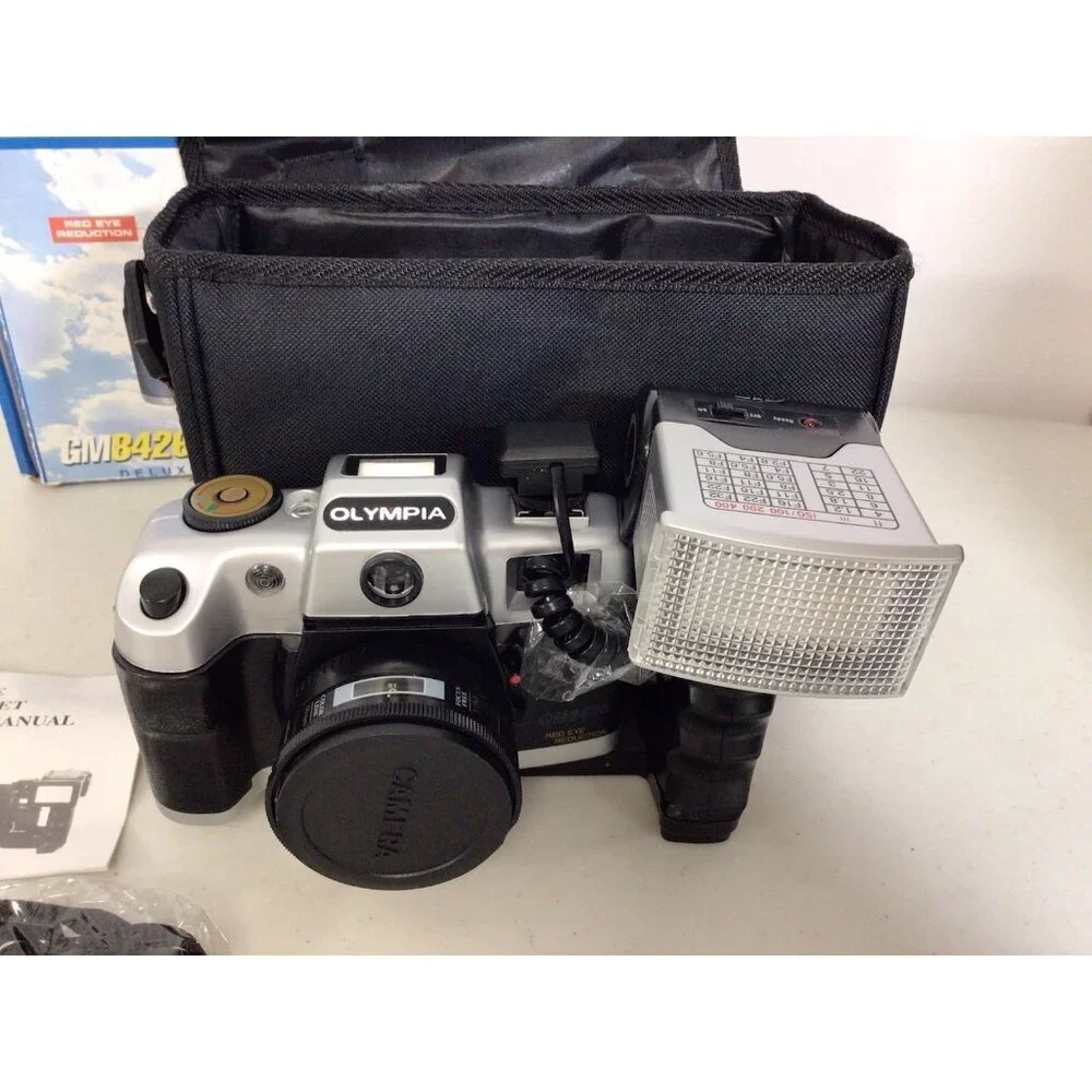 Olympia Camera Set with Carrying Case GM8426 NEW